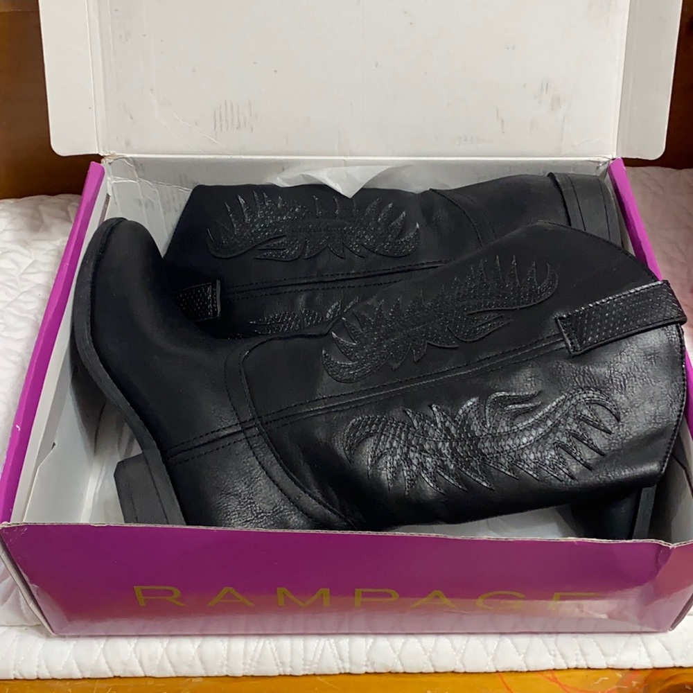 Rampage cute black cowboy boots!